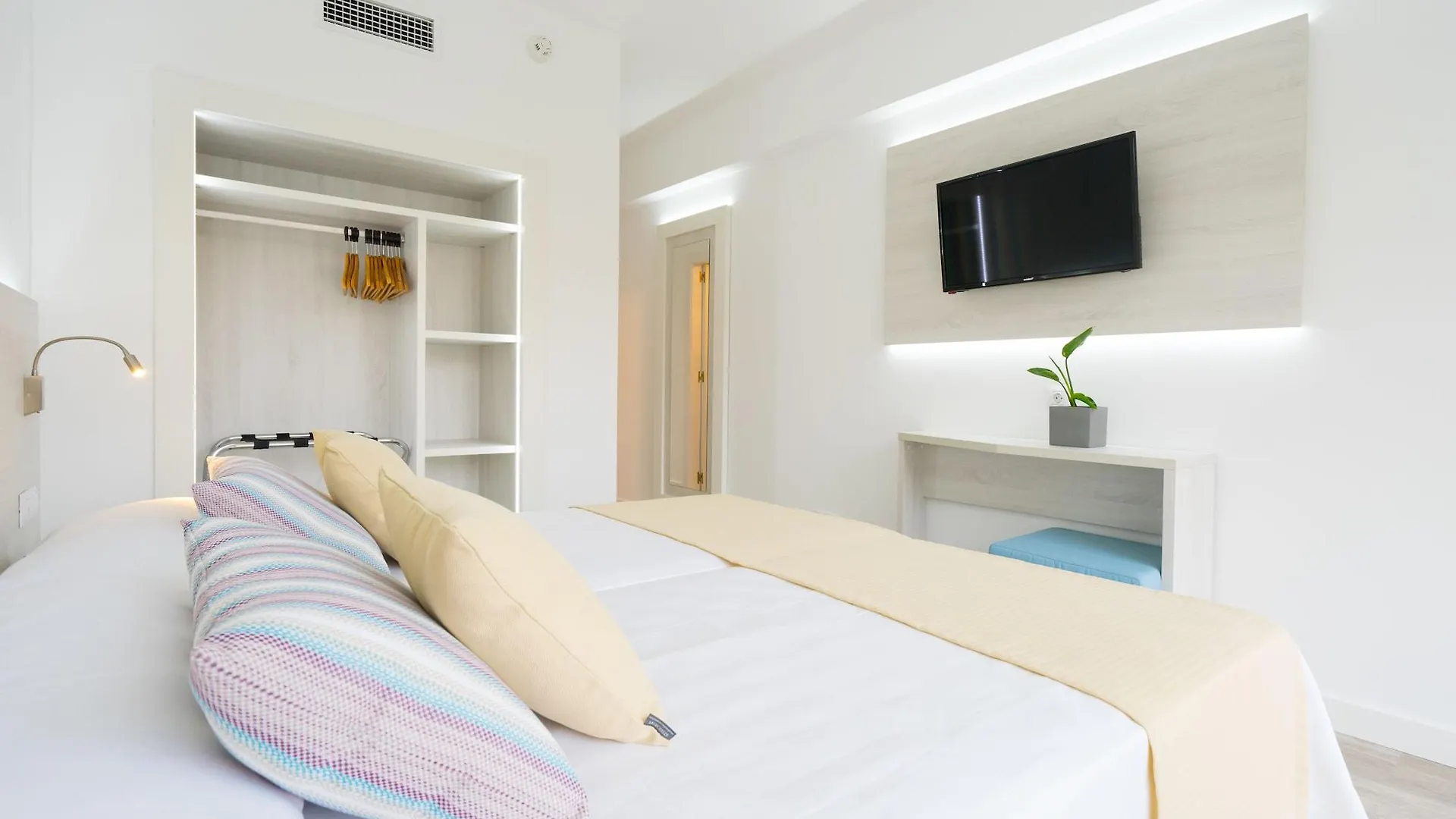 Hotel Bellevue Vistanova Magaluf  Magaluf (Mallorca)